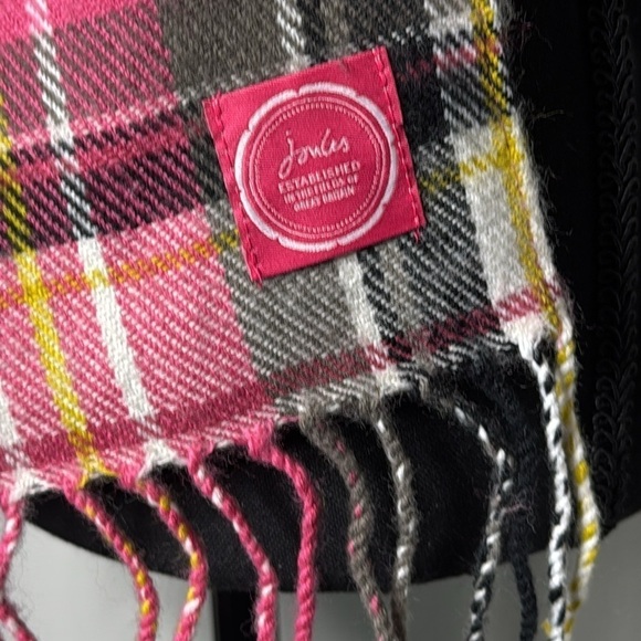 Joules Large Plaid Check Scarf Pink, Cream & Black One Size NWOT - Picture 2 of 4